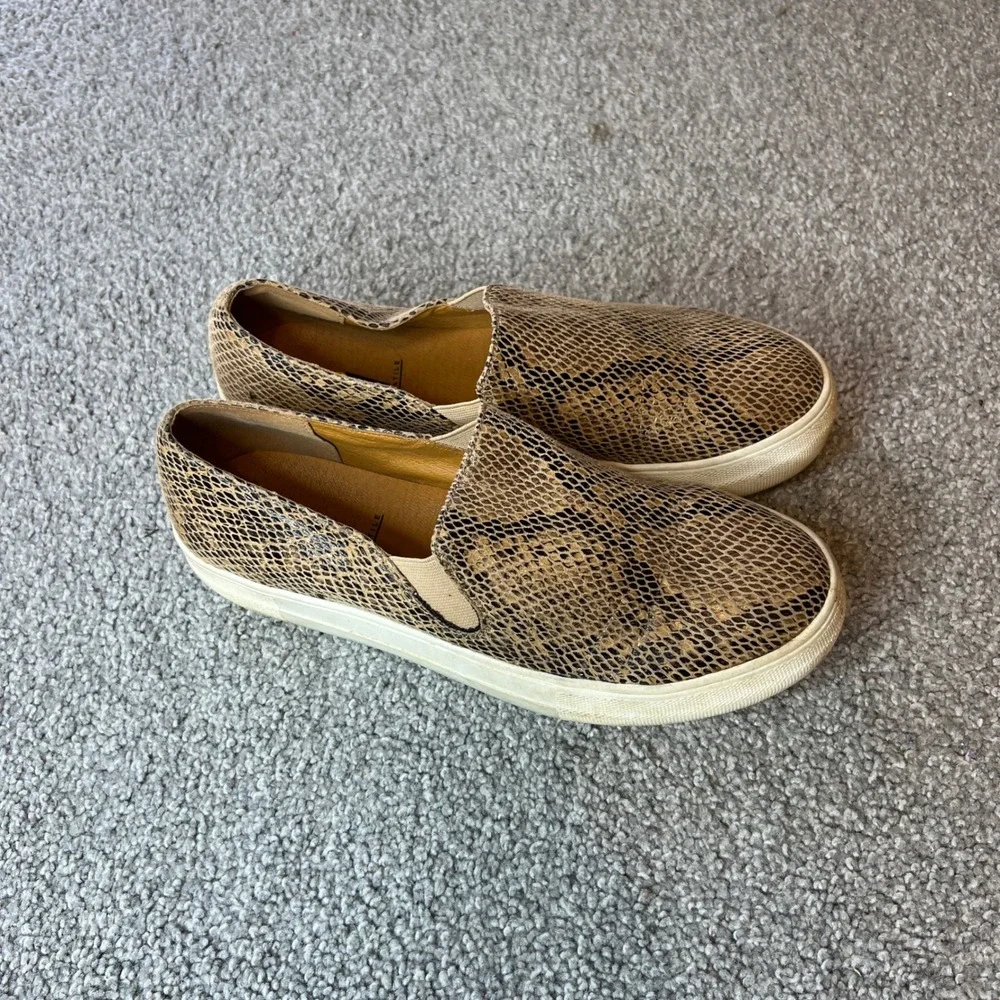 Volatile Womens Slip On Sneakers womens 8 Snake Print Tan Black Casual Shoes
